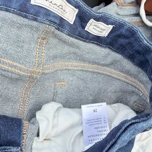 Signature High Rise Women's Blue Jeans